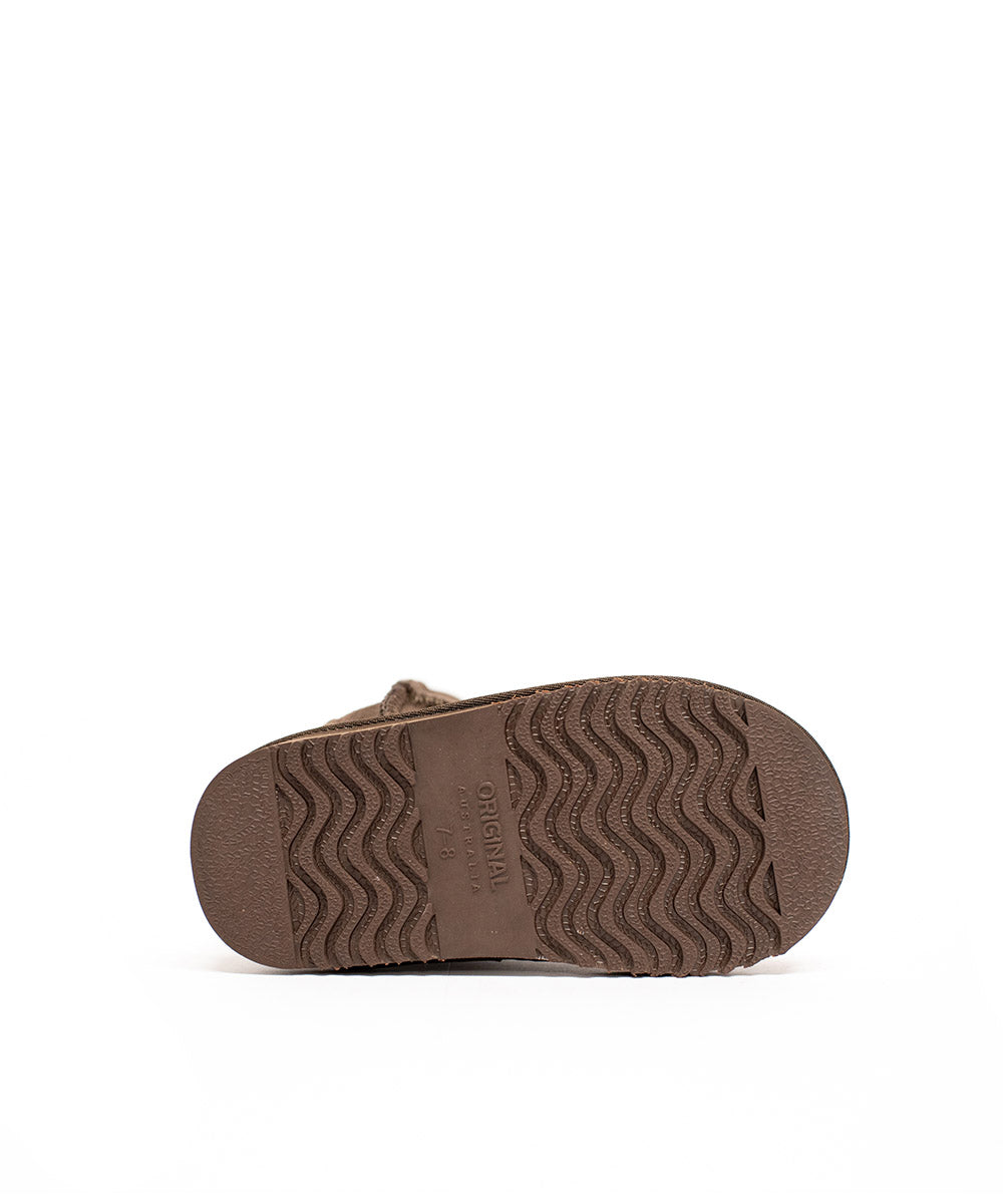 Kid's UGG Classic Short - Image 14