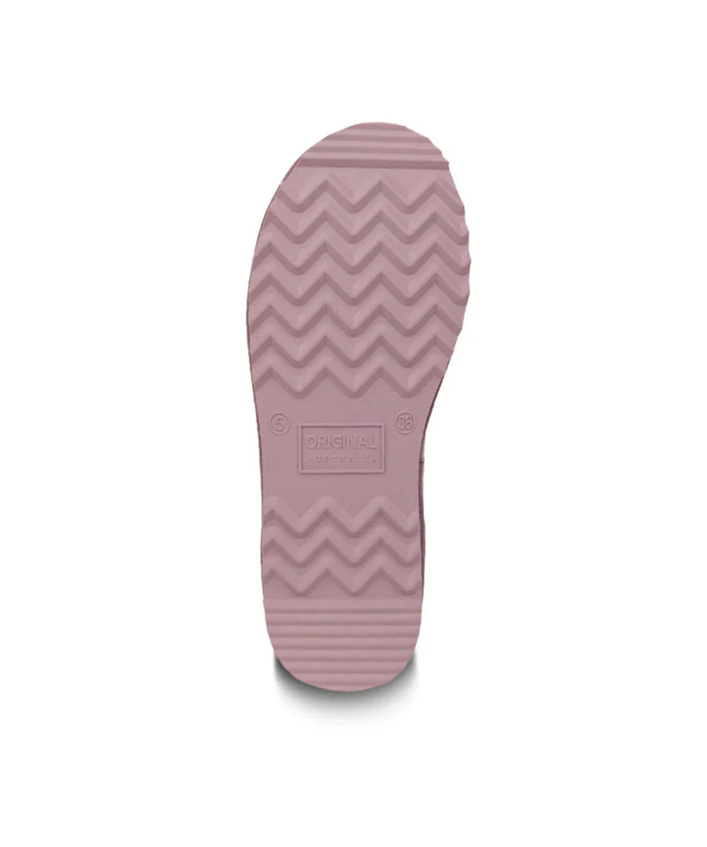 Men's UGG Premium Classic Short - Image 36