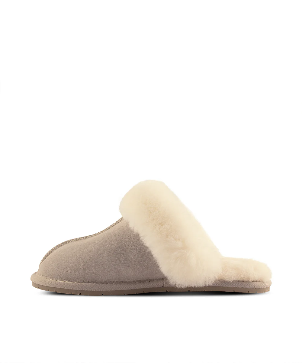 Men's UGG Snuggly Slippers - Image 27