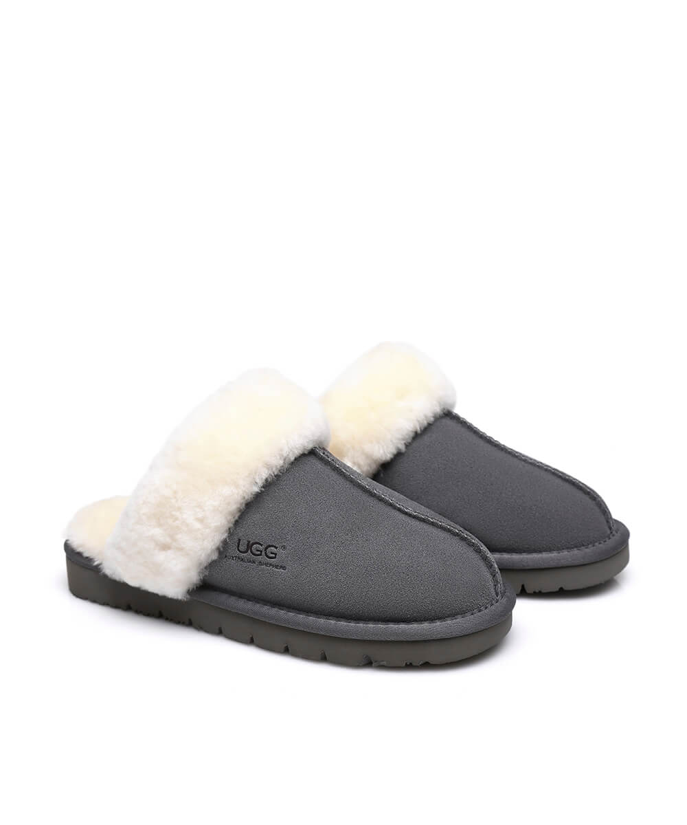 Women's UGG Fuzzy Slipper - Image 10