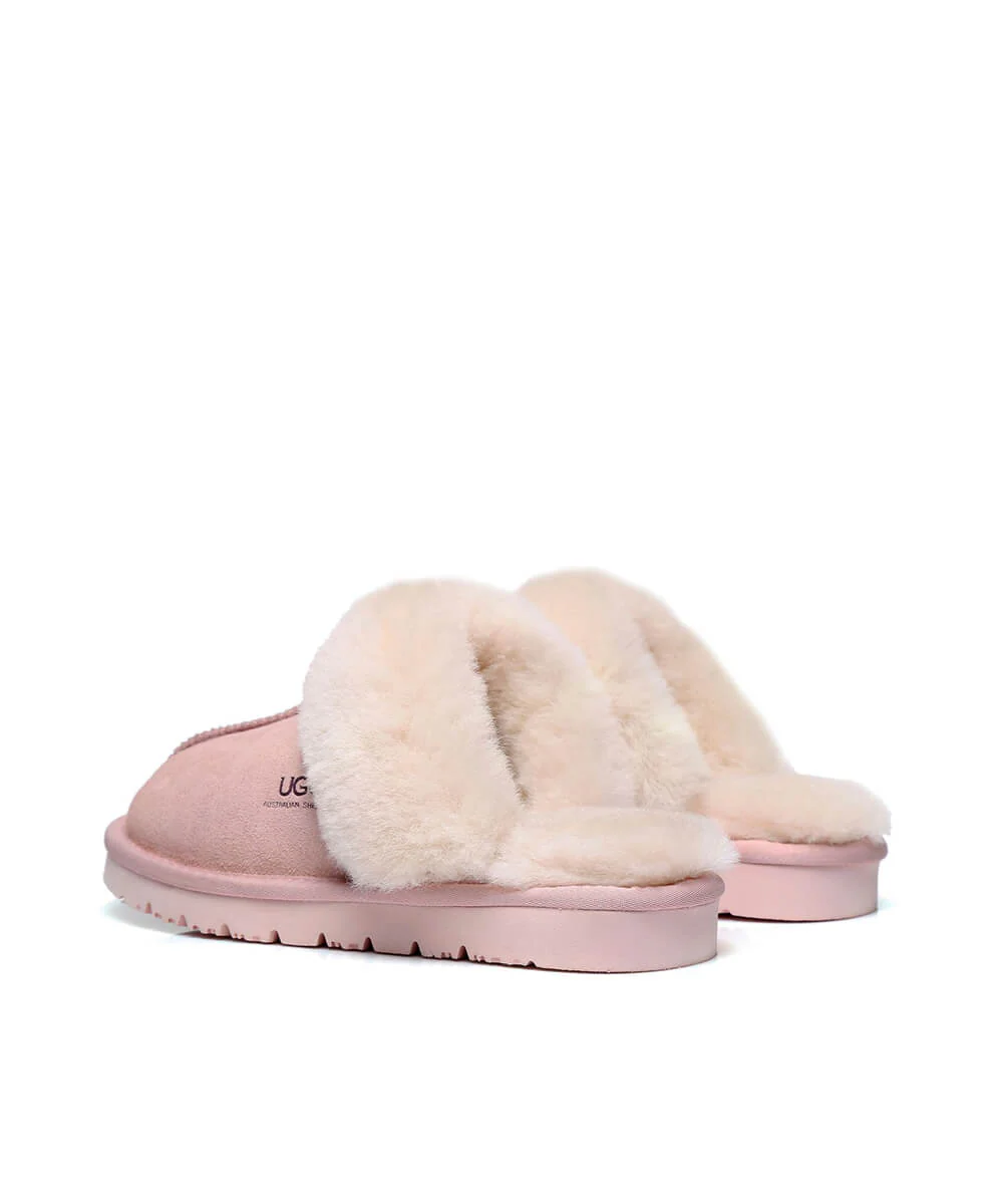Women's UGG Fuzzy Slipper - Image 16